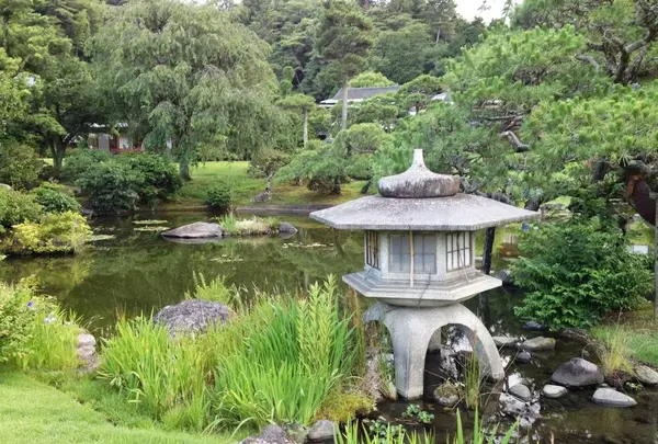 三養荘