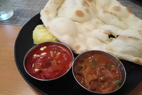 エスニックレストラン・マル