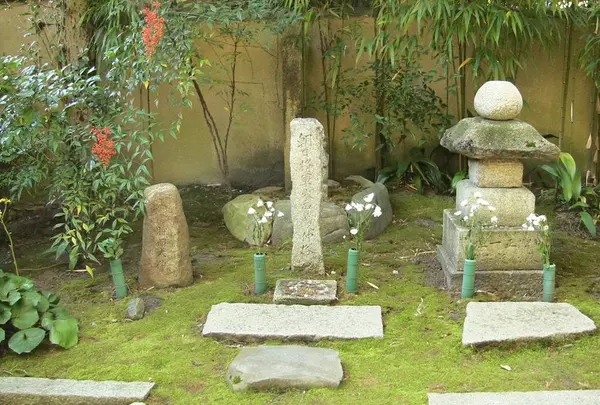 木曽義仲首塚