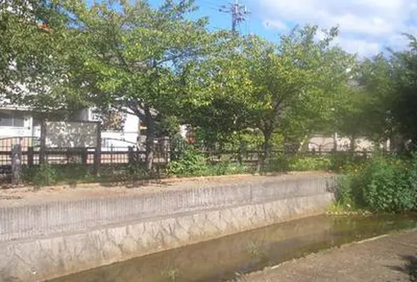長瀬川遊歩道