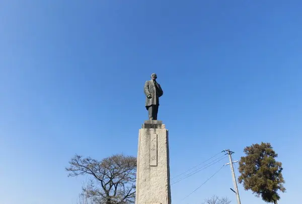 犬養毅像
