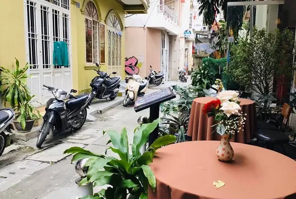 フエ HUE TOURIST近くの路地