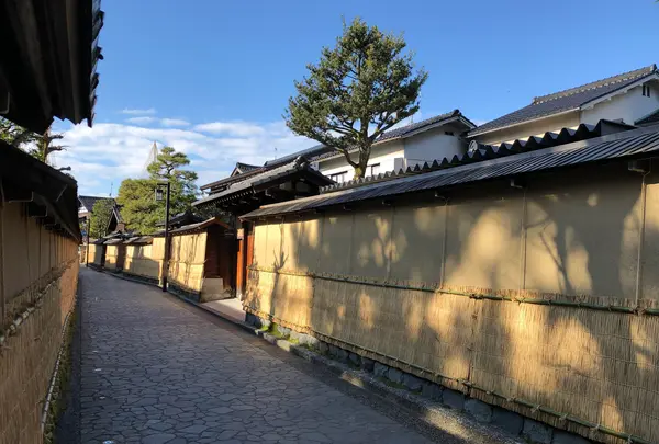 武家屋敷通り