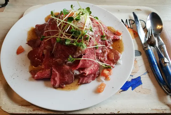 cafe and dining Limpid
