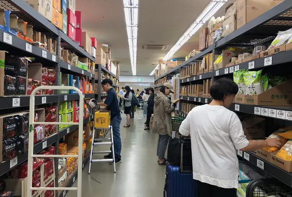 No Brand江南ターミナル店