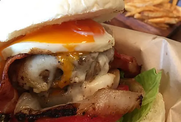 Hamburger Cafe UNICO