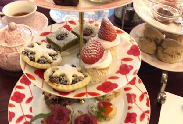 【イギリス】Tiny Toria Afternoon tea & Cafe