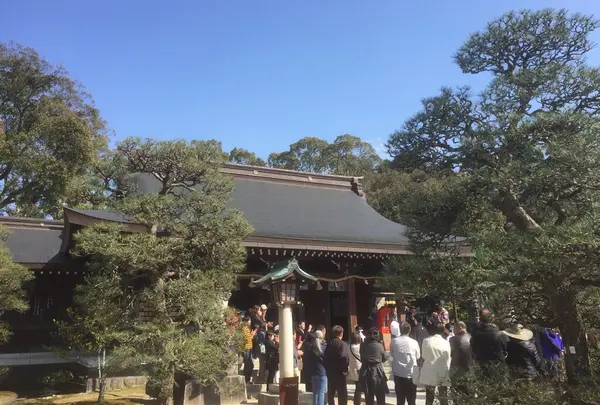 結婚式をやっていました