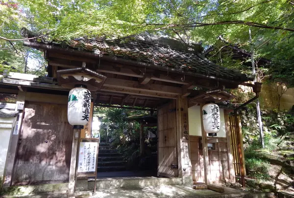山科聖天（護法山 双林院）