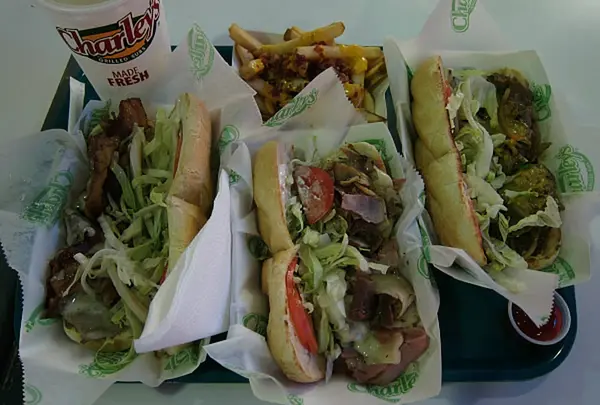 チャーリーズ ステーカリー