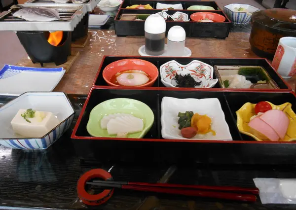 朝食