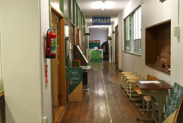 カフェとお土産屋さん