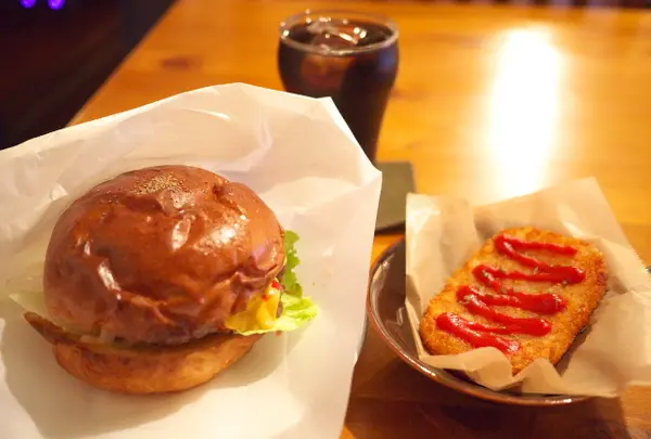 手作りハンバーガーが有名