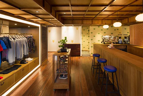 カフェ キツネ（CAFE KITSUNE）