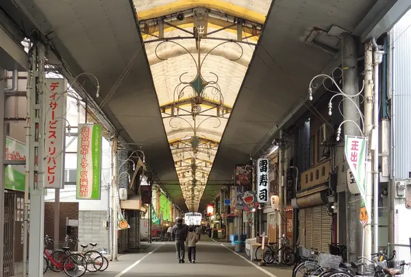 玉出本通商店街