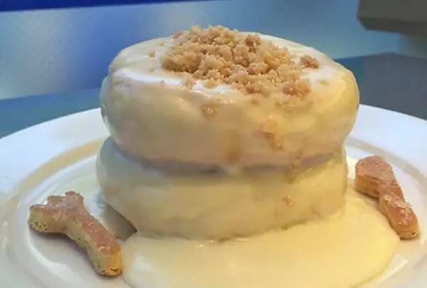 レインボーパンケーキ