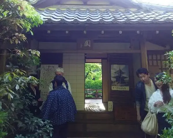 入り口です