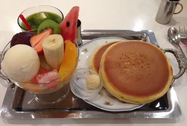 渋谷西村 フルーツパーラー道玄坂店