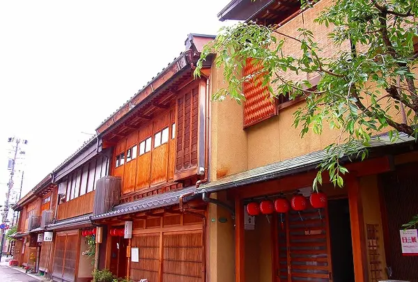 [観光]にし茶屋街
