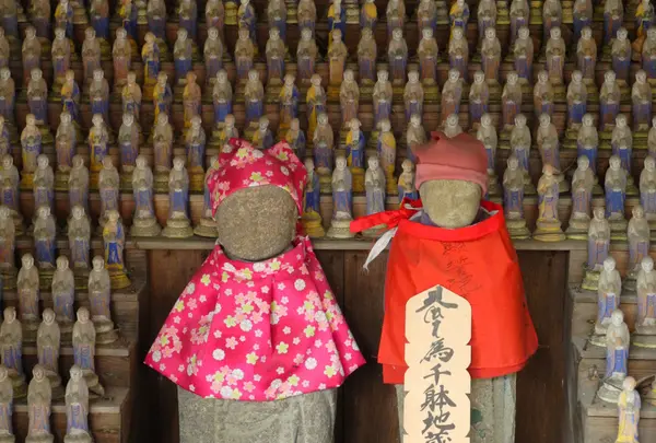 目が眩むような千躰地蔵
