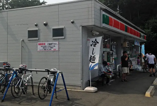 サンクス西武園西店