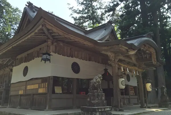 伊和神社