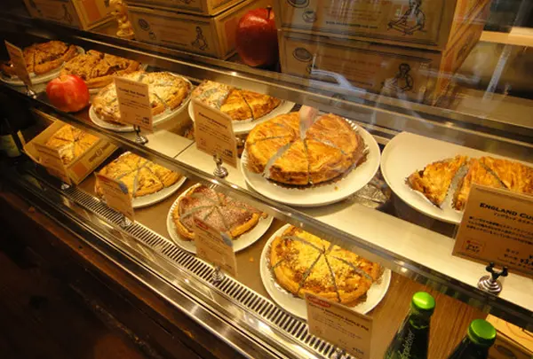 GRANNY SMITH APPLE PIE & COFFEE 三宿店 (グラニースミス アップルパイ&コーヒー)