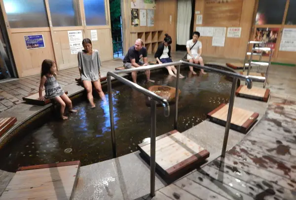 足湯 湯楽里