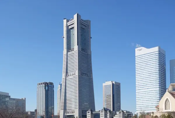 横浜ランドマークタワー