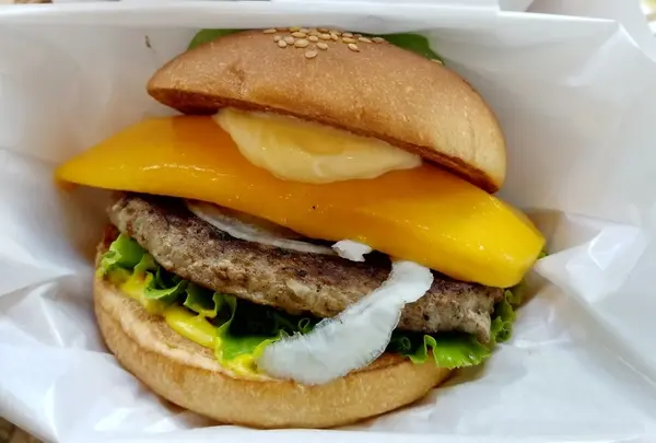 フレッシュネスバーガー グランエミオ大泉学園店