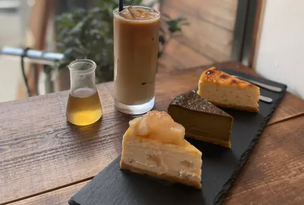 cafe mikke zakka atta
