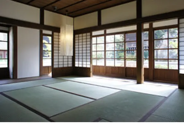 池の間