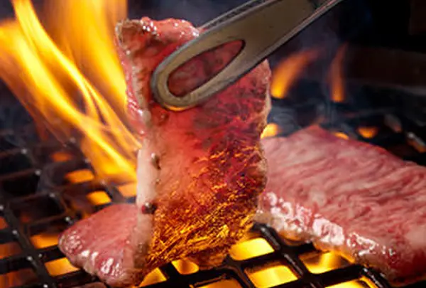 炭火焼肉トラジ・本店