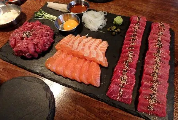 ユッケモグンヨノ 弘大店