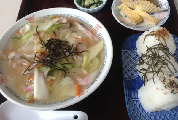 マルヒラ食堂