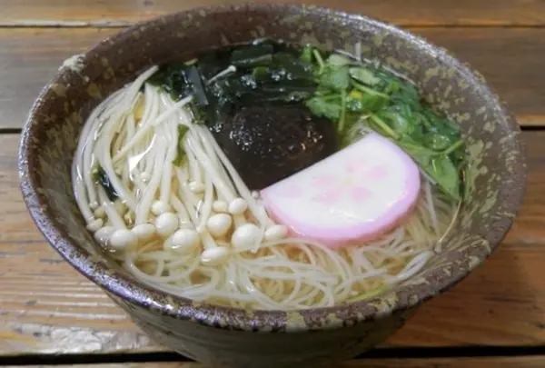 名産品、三輪素麺の歴史は今から約1200年ほど前まで遡ります