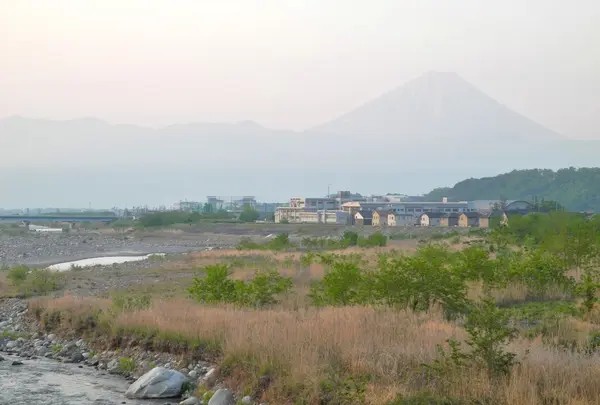 早朝の富士山