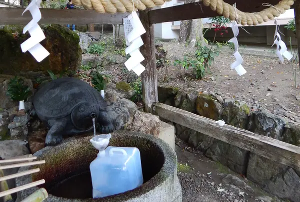 霊泉 亀ノ井