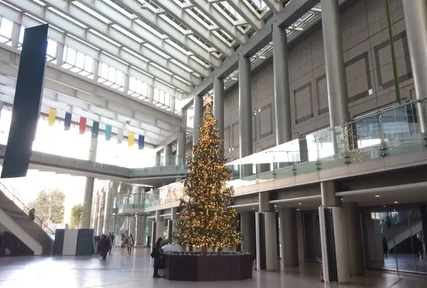 新宿パークタワー
