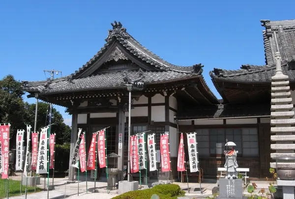 綺麗に整備された境内