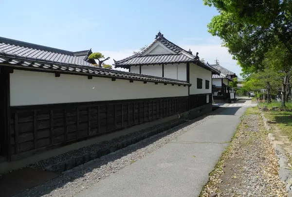 壁の続き