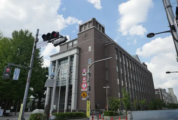 国士舘大学附属図書館中央図書館