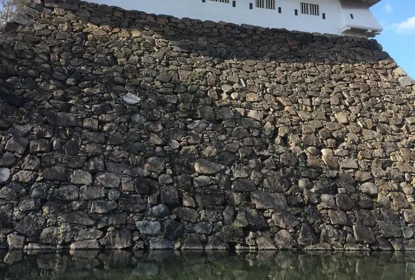 天守台の石垣