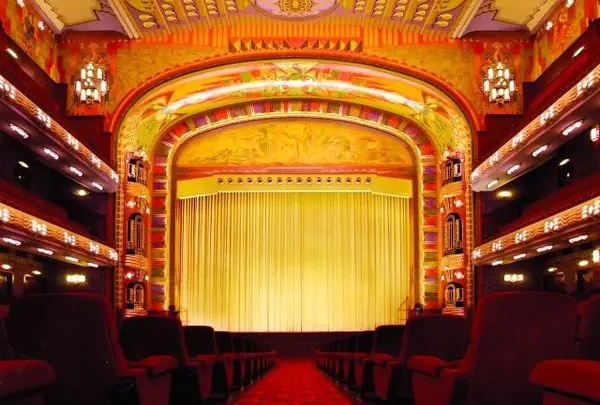 Tuschinski 〔映画館〕