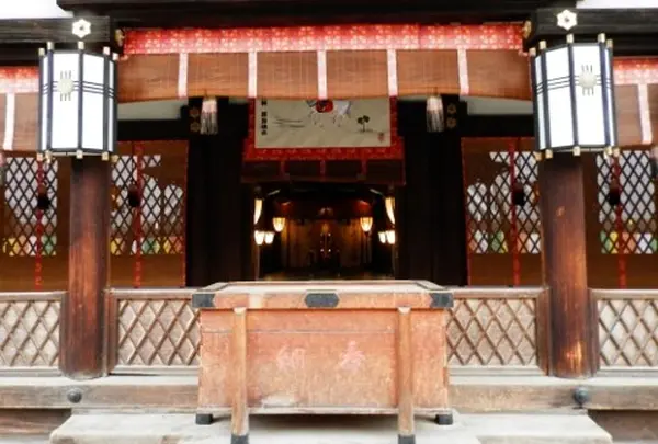 神様は「八咫烏」
