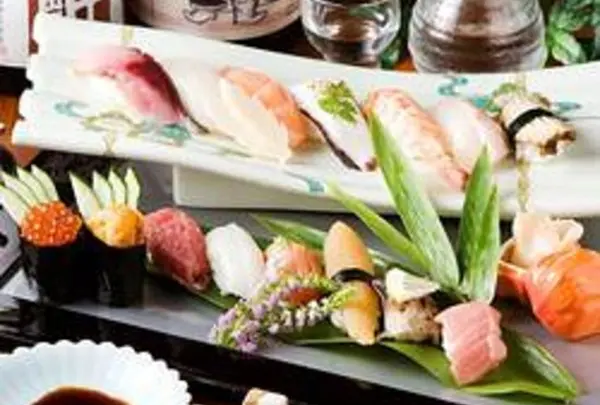 鮨割烹ぎんえん 白山店
