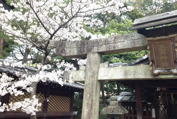 境内にある豊国神社