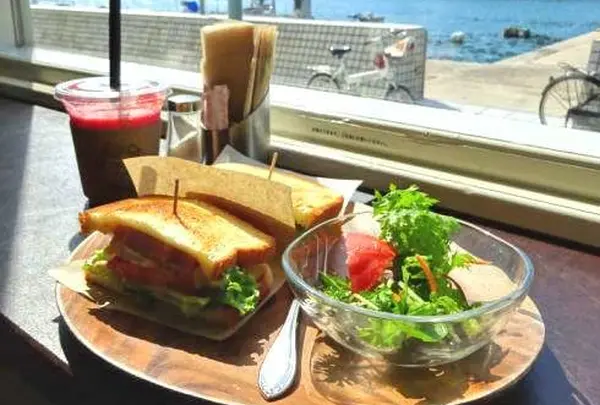 fresh julce & sandwich フルール