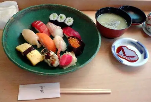 すし菊地