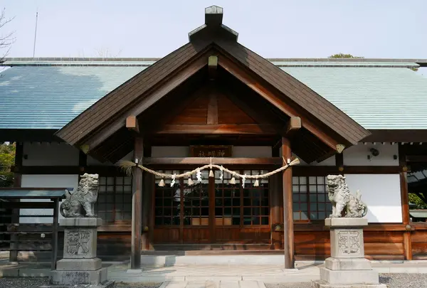巨大狛犬の神明社